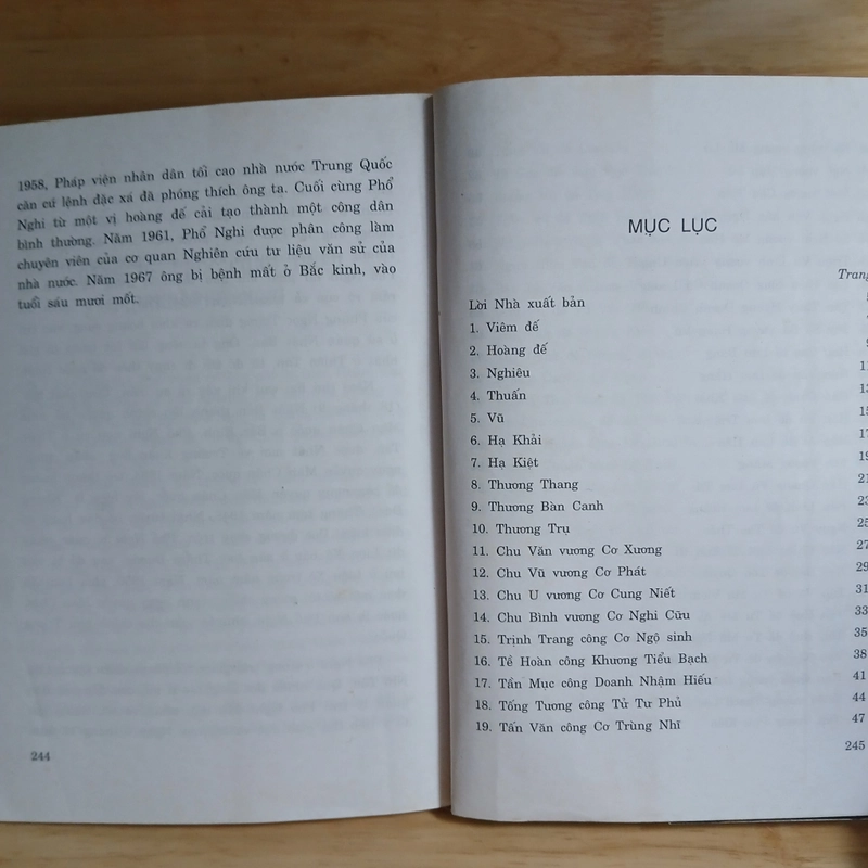 100 Vị Hoàng Đế Tiêu Biểu - Trung Phương biên dịch 418920