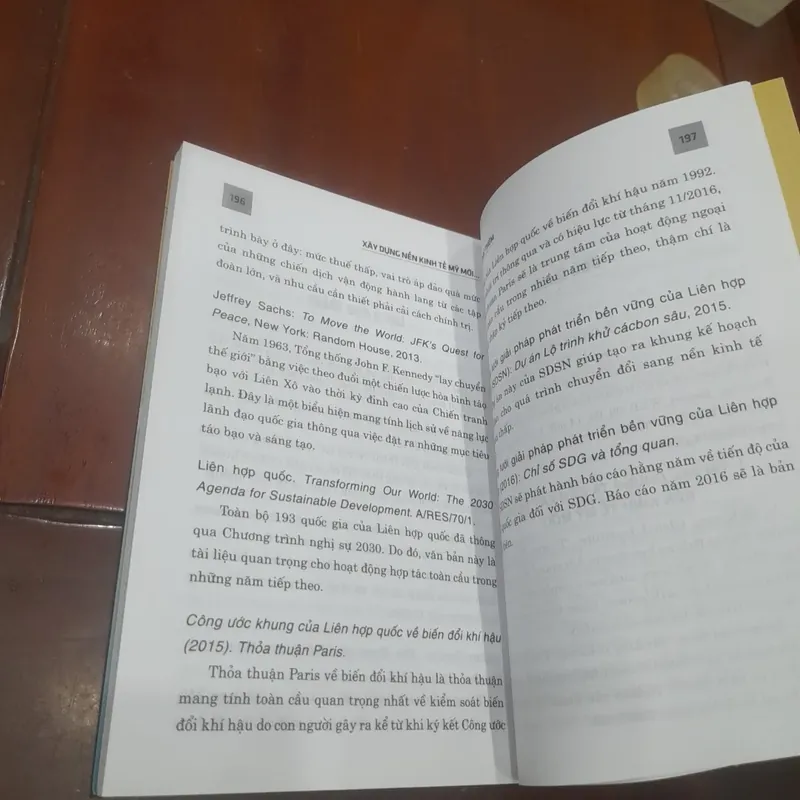 Jeffrey D. Sachs - XÂY DỰNG NỀN KINH TẾ MỸ MỚI THÔNG MINH CÔNG BẰNG VÀ BỀN VỮNG 720439