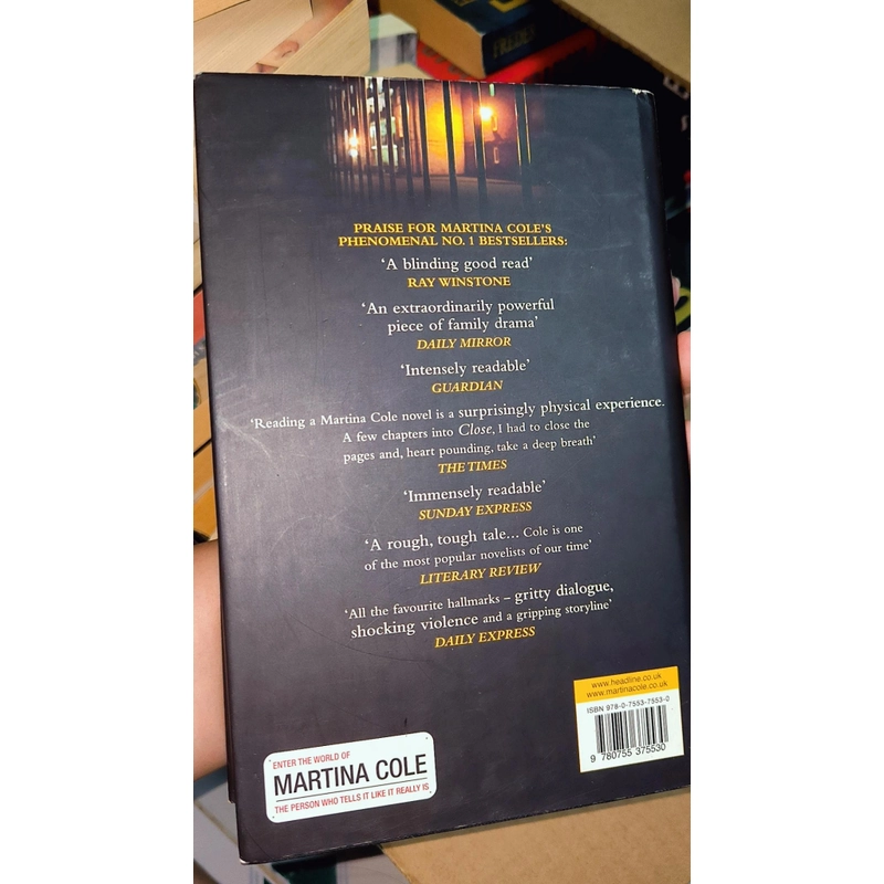 Martina Cole - The faithless (khổ lớn, bìa cứng) 497181