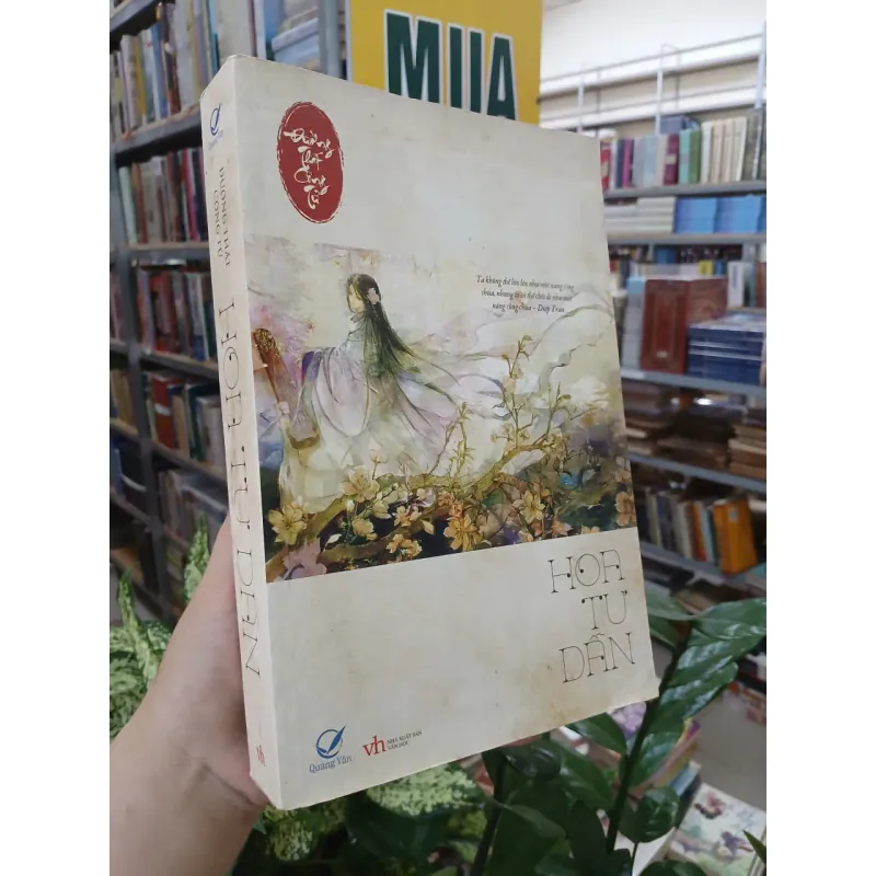 HOA TƯ DẪN - ĐƯỜNG THẤT CÔNG TỬ (Nguyễn Thành Phước dịch) 996343