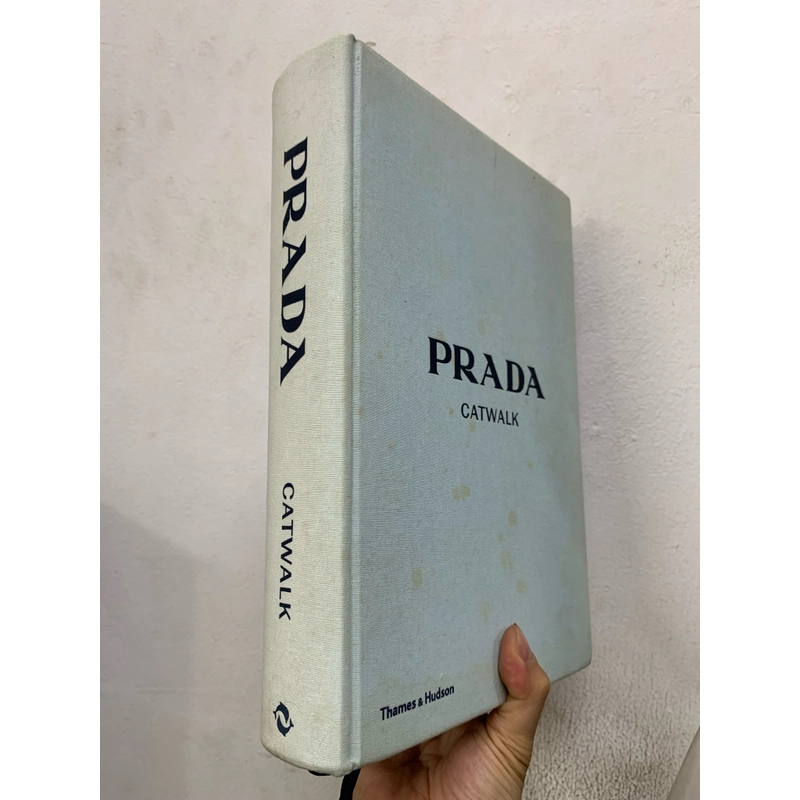 Prada catwalk 445547