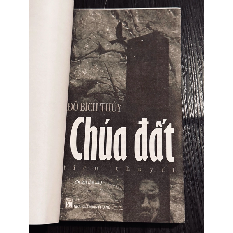 Chúa đất - Đỗ Bích Thuý 479093