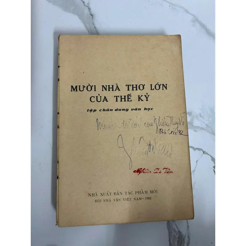 Mười nhà thơ lớn của thế kỷ (Tập chân dung văn học) 718153