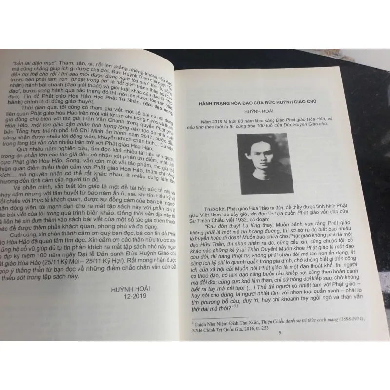 Sách Phật Giáo Hòa Hảo Đời Đạo Song Hành của Huỳnh Hoài mới 90% 681923