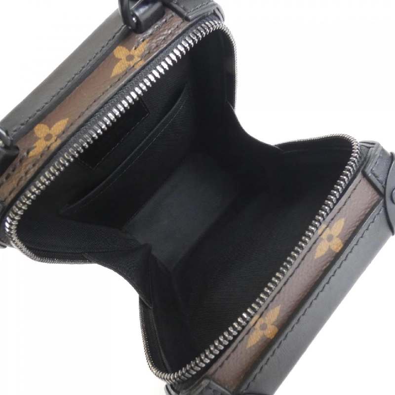 Túi xách mềm dọc Monogram Taffeta Louis Vuitton M45044 609958