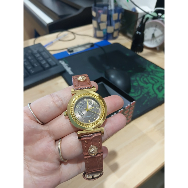 Đồng hồ thời trang Versace nữ dây da 471966