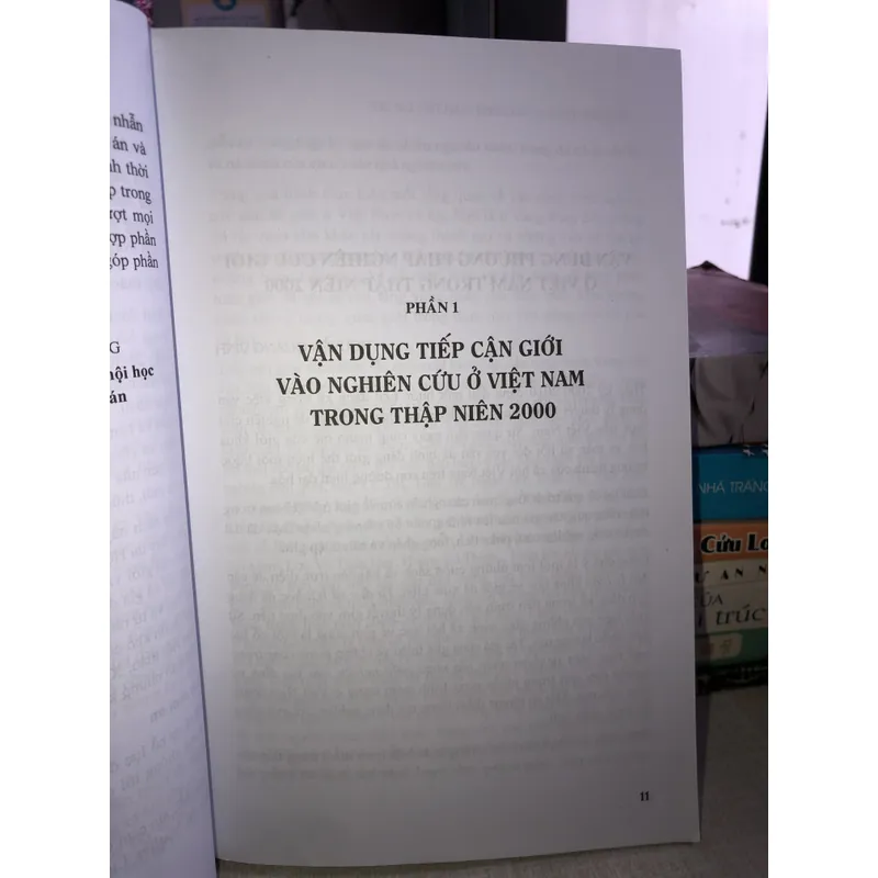 Phụ nữ Việt Nam trong kỷ nguyên biến đổi xã hội nhanh 698698