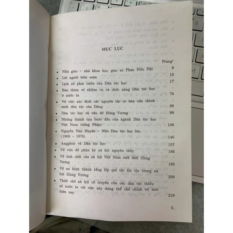 MỘT SỐ VẤN ĐỀ DÂN TỘC HỌC VIỆT NAM - GS. PHAN HỮU DẬT 709750