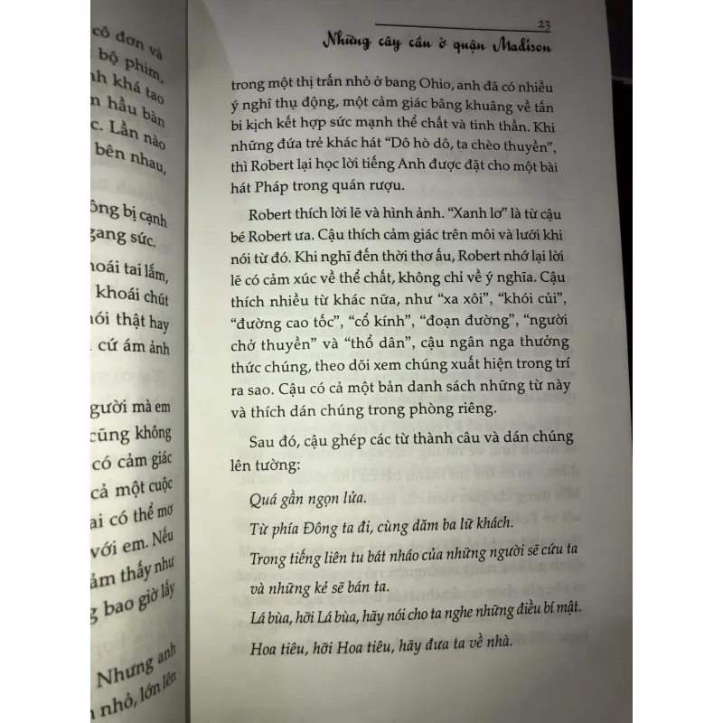 Những cây cầu ở quận Madison - Robert James Waller  1027032