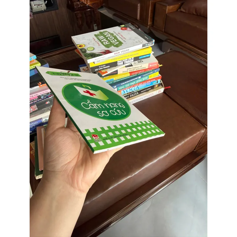 Cẩm Nang Sơ Cứu – Kĩ Năng Sống An Toàn | Sách Kim Đồng- K3 1004210