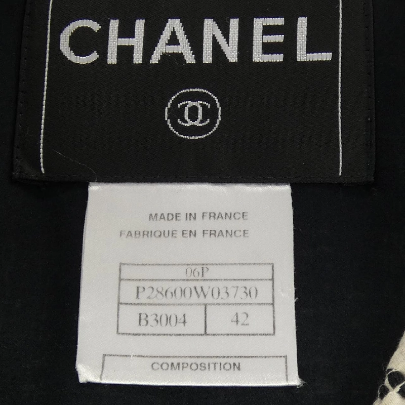 Áo khoác CHANEL P28600W03730 06P - Hàng hiệu Chính hãng 815736