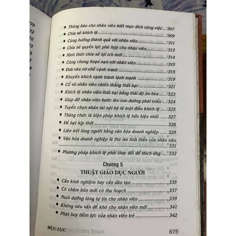 Nghệ Thuật Dụng Nhân & 100 Điển Tích Kim Cổ - Minh Châu 929810