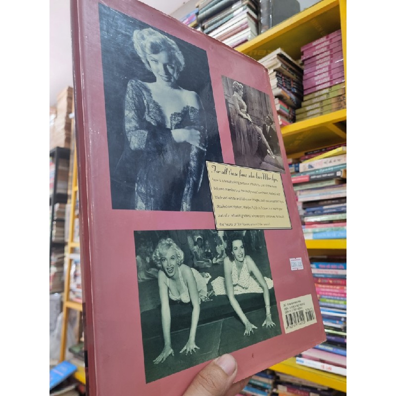 MARILYN : A LIFE IN PICTURES - Diana Karanika 141586