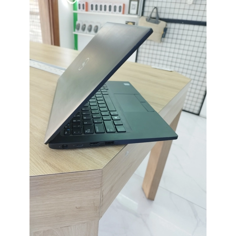 Dell latitude 7290 470568