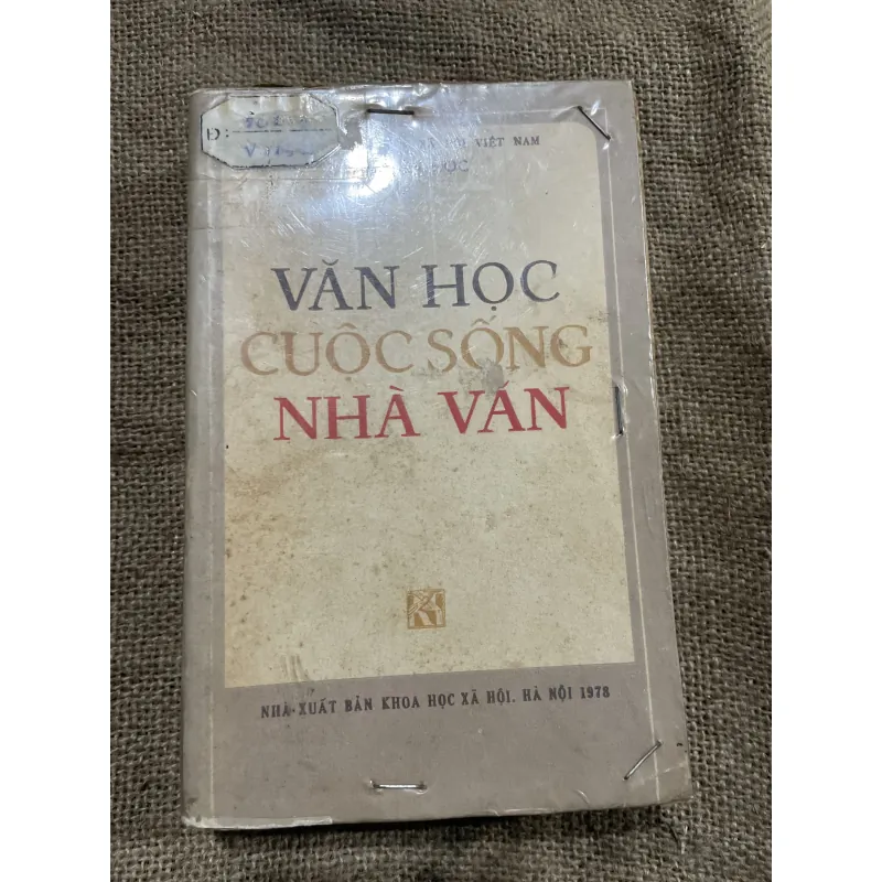 Nhà văn và cuộc sống  560 trang   976872
