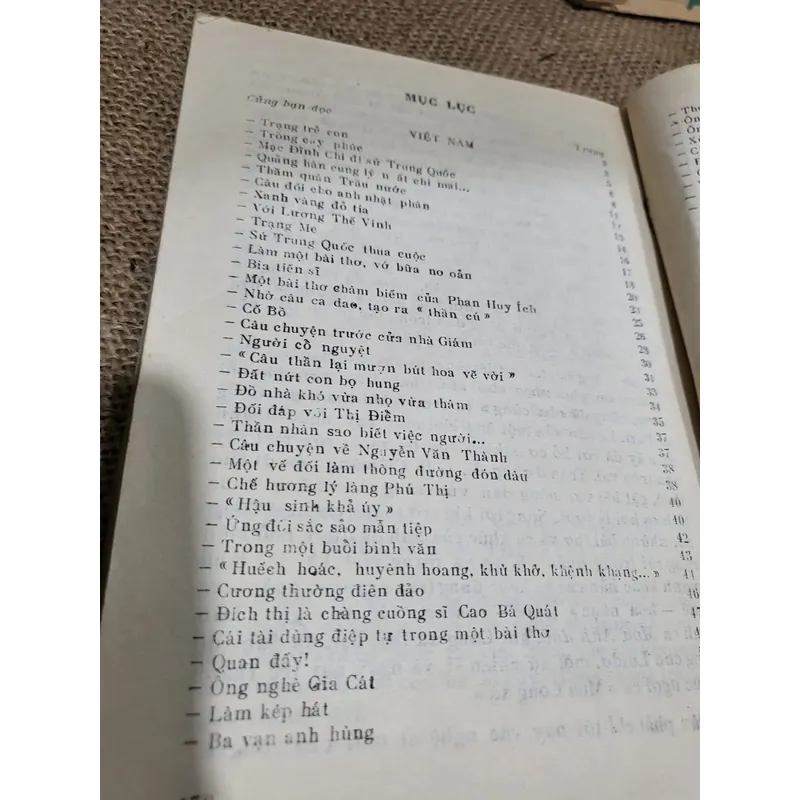 Chuyện làng văn Việt Nam và thế giới  689698