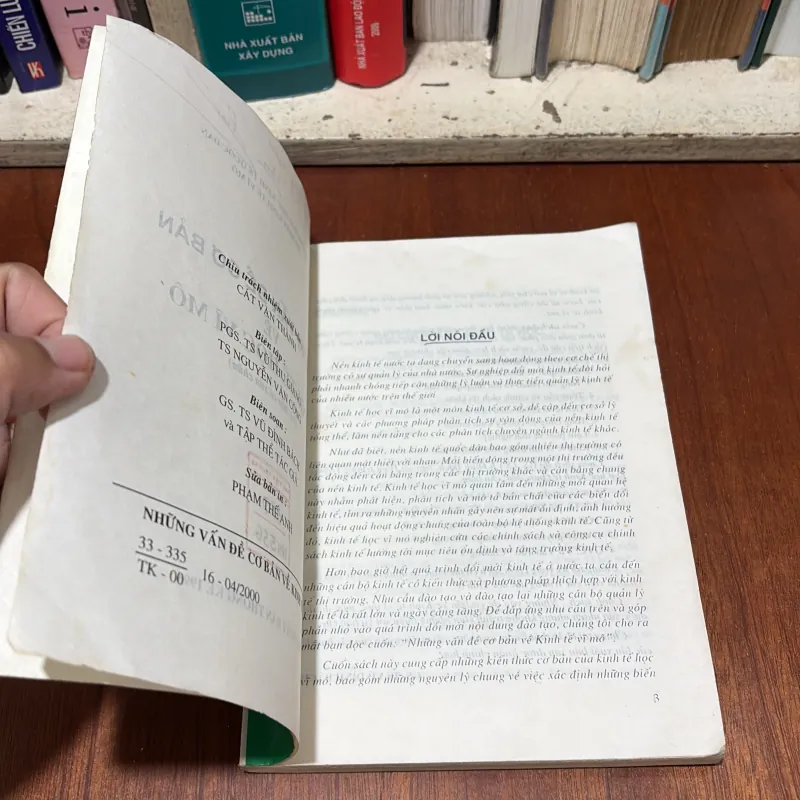II Sách Kinh Tế: Những Vấn Để Cơ Bản Về Kinh Tế Vĩ Mô - 2000 763209