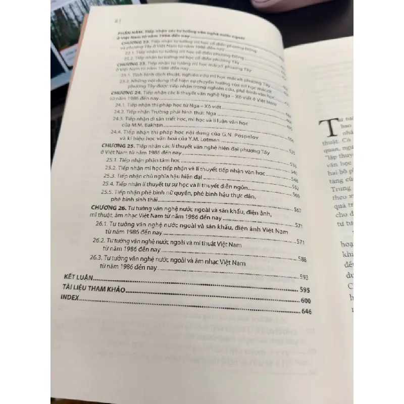 Việt Nam một thế kỉ tiếp nhận tư tưởng văn nghệ nước ngoài - Lã Nguyên chủ biên 688825