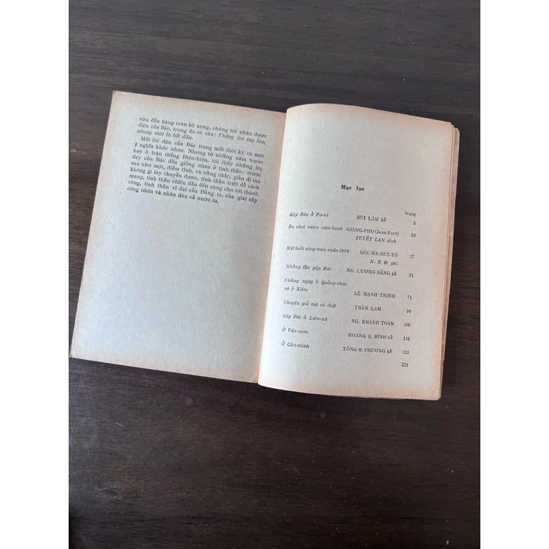 📖 Bác Hồ (tập hồi ký) (bản in 1975) 526048