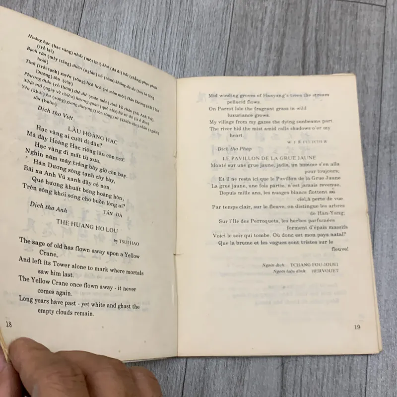 Thơ đường bốn ngữ. Hán - việt - anh - pháp. 1b3 689749