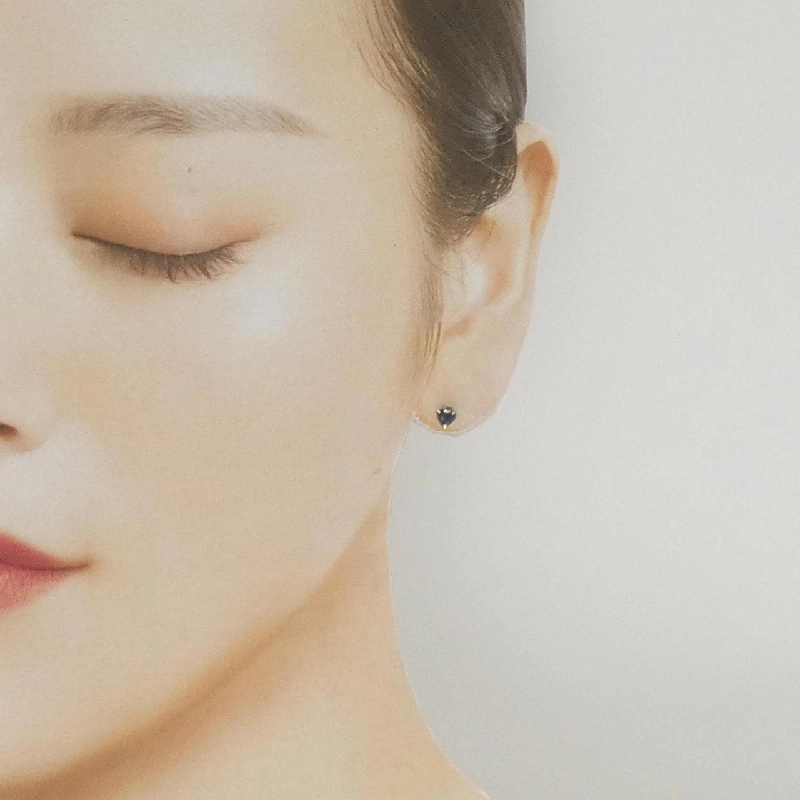 Bông tai hình trái tim Sapphire K18YG 0.44CT - Hàng hiệu Chính hãng 870093