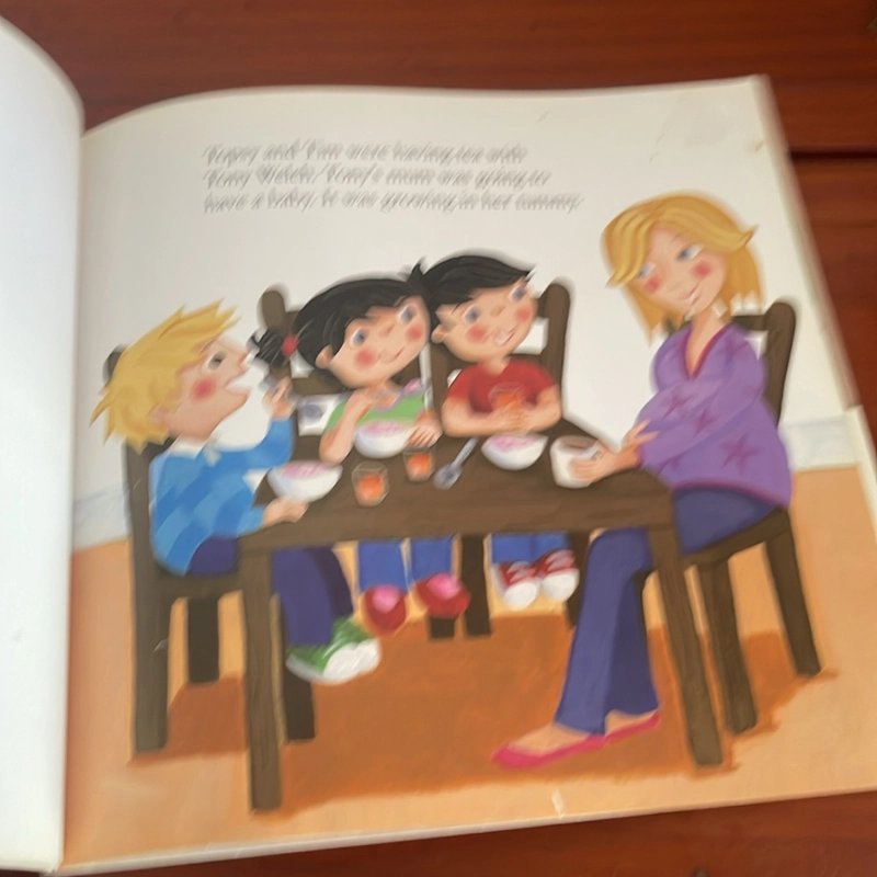 PICTURE BOOK Topsy and Tim the new baby 536730