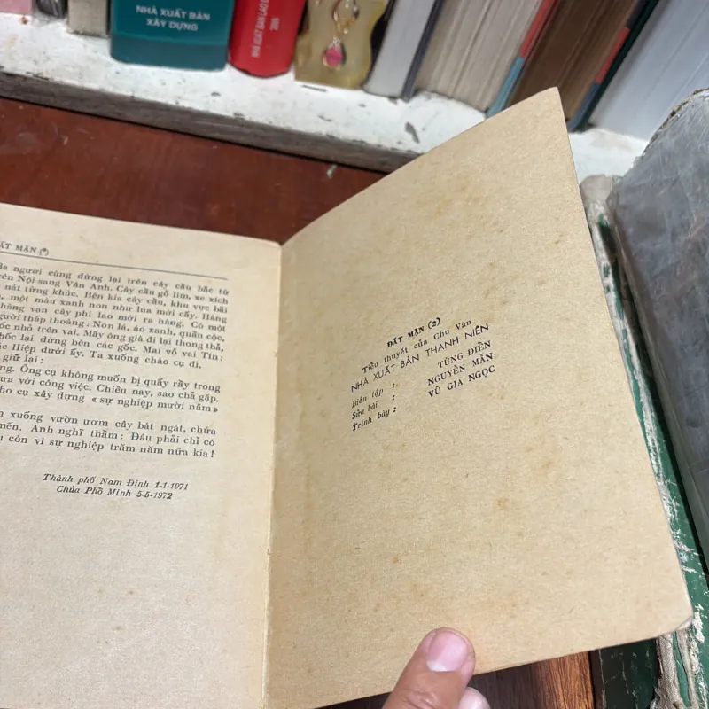 [Sách 7x] - II Tiểu thuyết: Đất Mặn (Quyển 2) - Chu Văn - 1977 797563