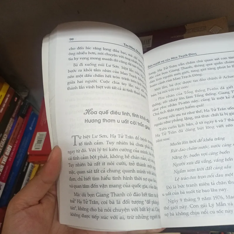 Bốn Người Vợ Của Mao Trạch Đông- Tôn Hồng Quân- Lương Tú Hà 607629