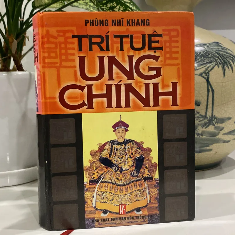 TRÍ TUỆ UNG CHÍNH, bản bìa cứng (XB 2003) 974533