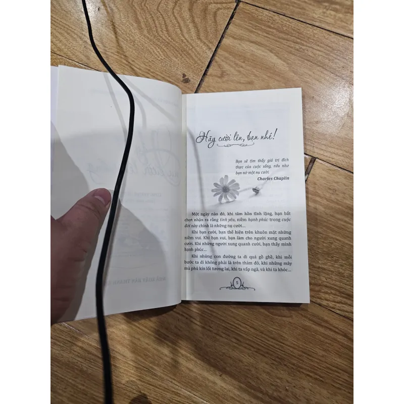 Hãy để nụ cười lên tiếng 
30k (bìa 90k) 1019030