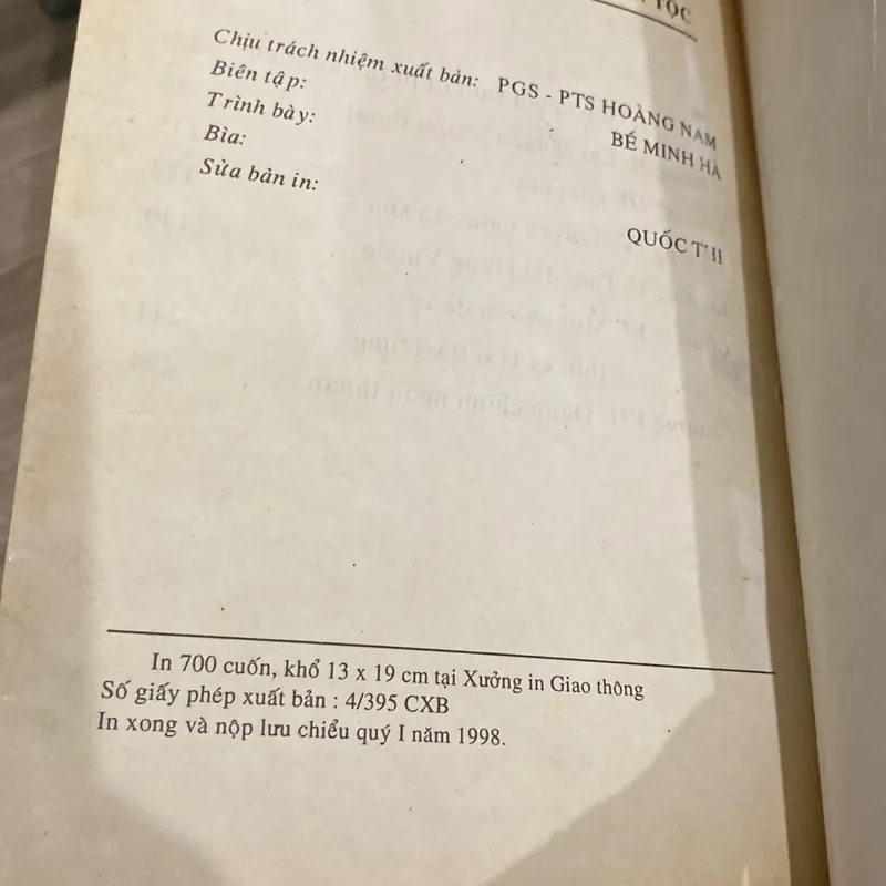 NGƯỢC DÒNG LỊCH SỬ (XB 1998) 567823