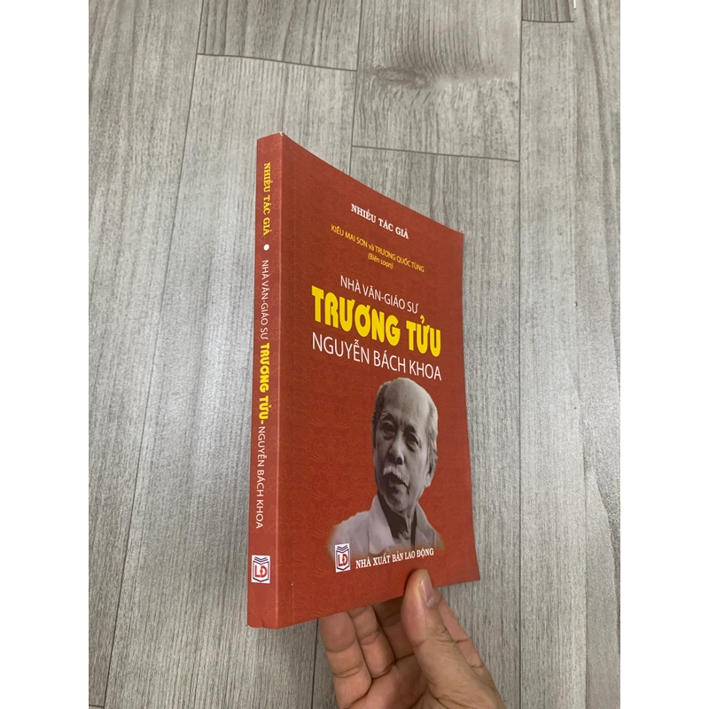 Nhà văn giáo sư Trương Tửu Nguyễn Bách Khoa. 3a3 552776