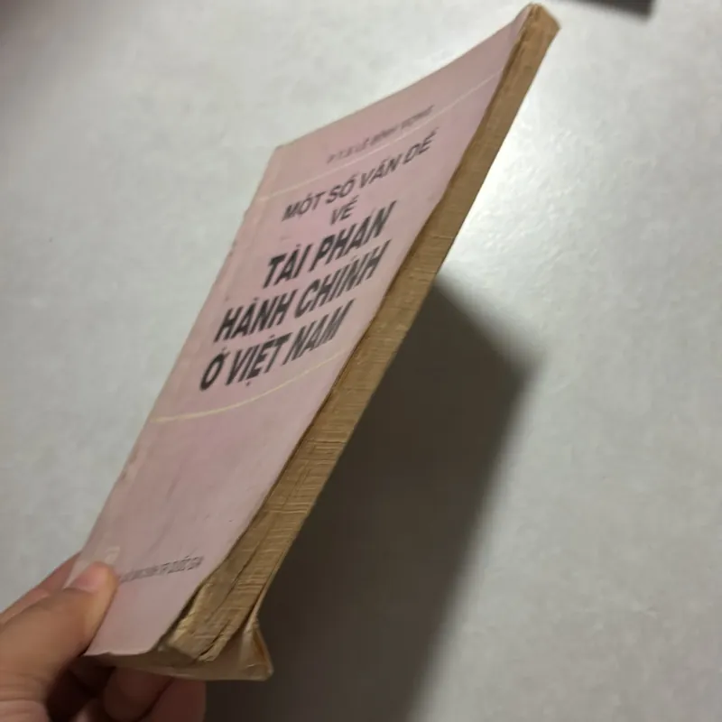 Một số vấn đề về tài phán hành chính ở Việt Nam  746495