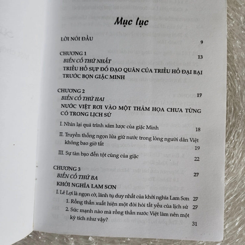 Suy ngẫm về 20 năm một chớp mắt của lịch sử đầu thế kỷ XV 527525