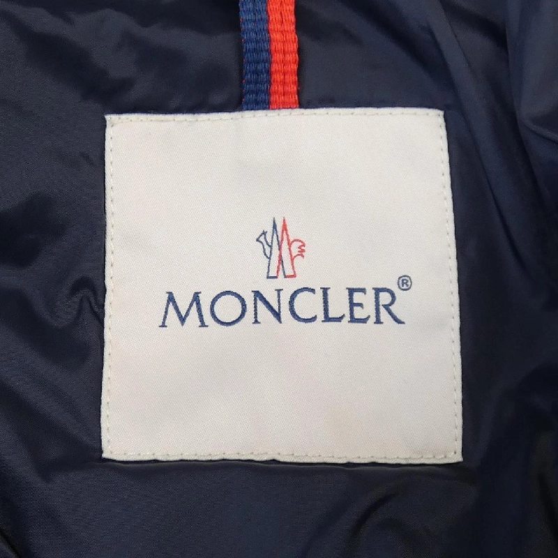 Áo khoác lông vũ MONCLER 639229