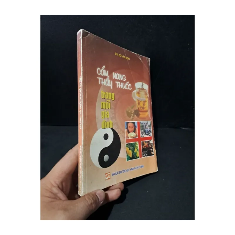 Cẩm nang thầy thuốc trong mỗi gia đình 980061