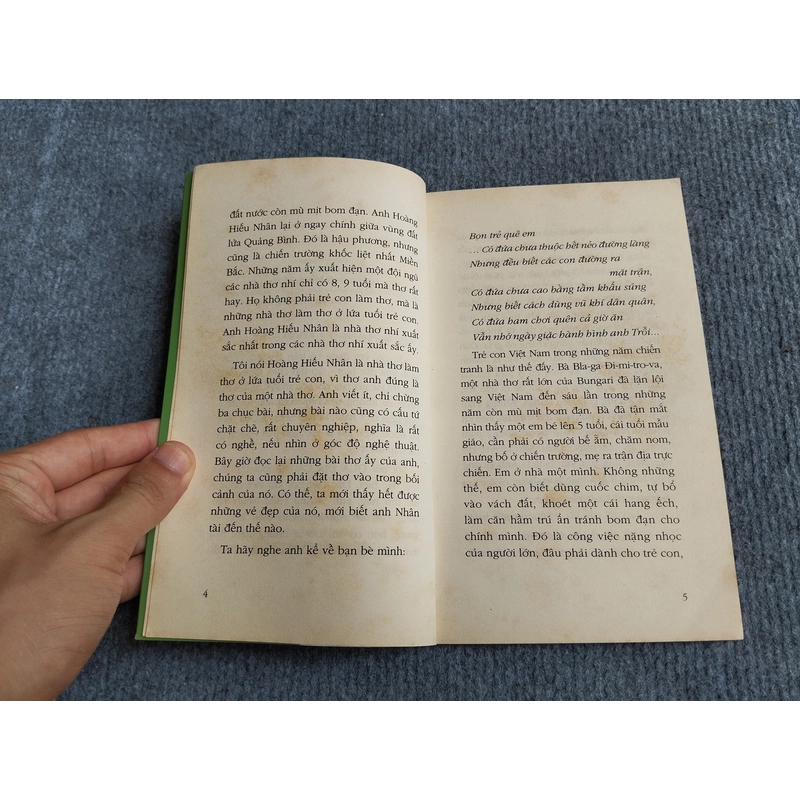 QUẢ ĐỊA CẦU - HOÀNG HIẾU NHÂN 552835