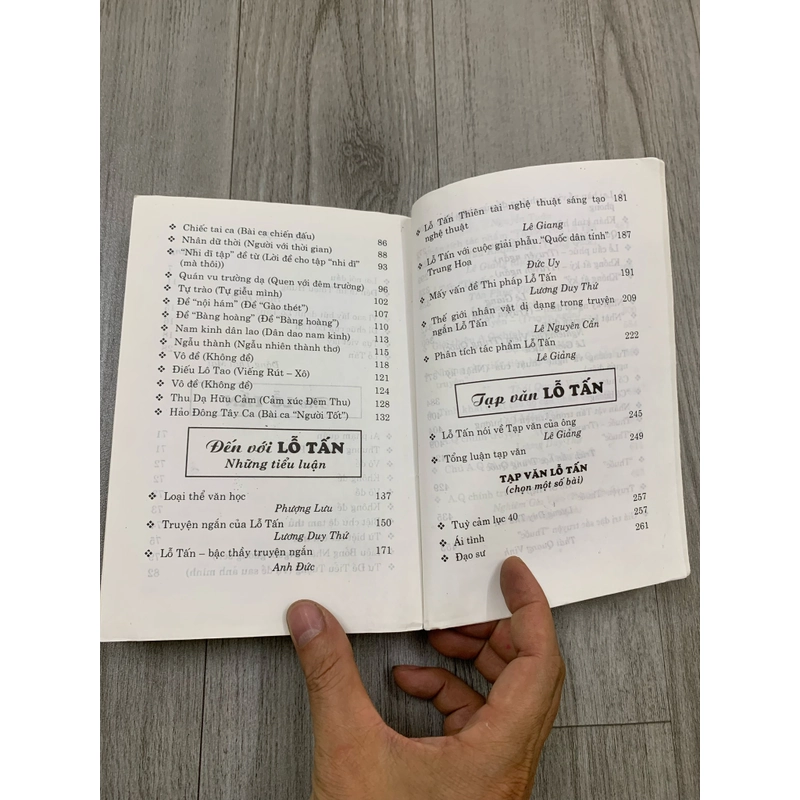 Sách đến với lỗ tấn. 999 471216