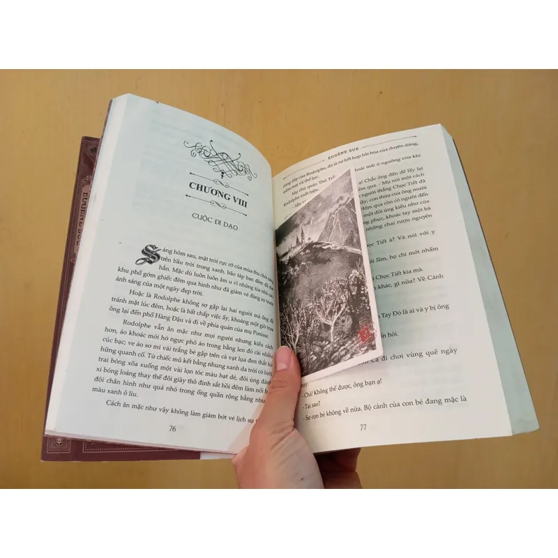 Bí mật thành Paris  715290