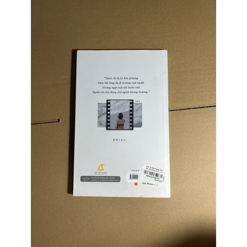 Anh ấy đã không nắm tay tôi - Hiên 733436