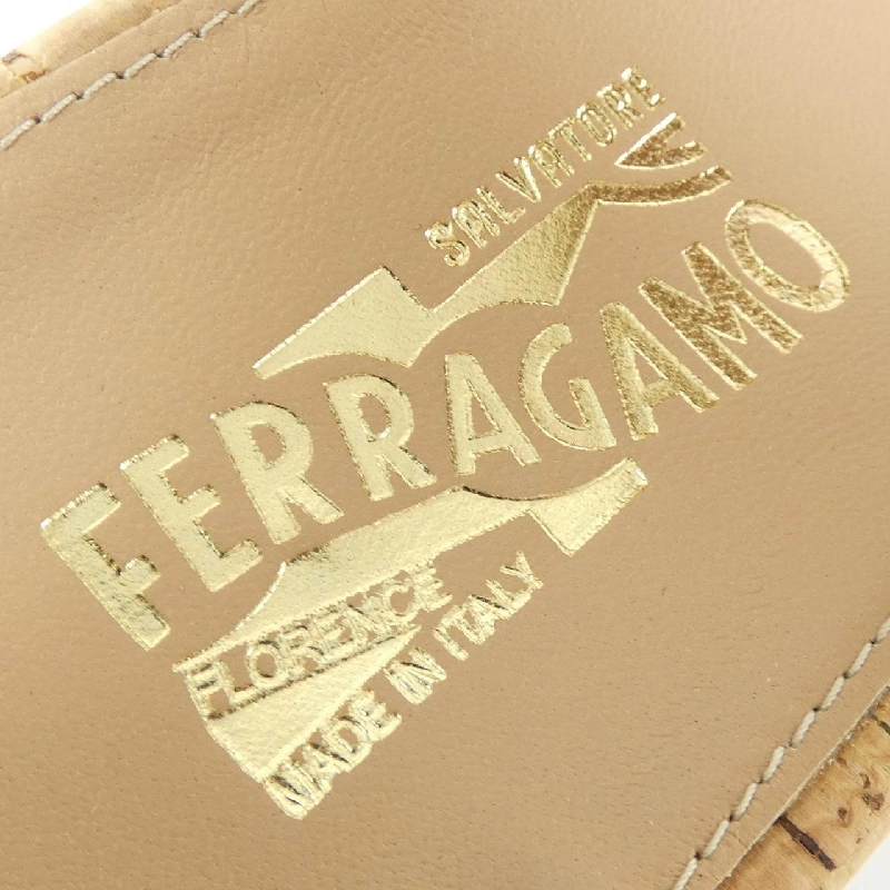 Giày sandal SALVATORE FERRAGAMO - Hàng hiệu Authentic 830983