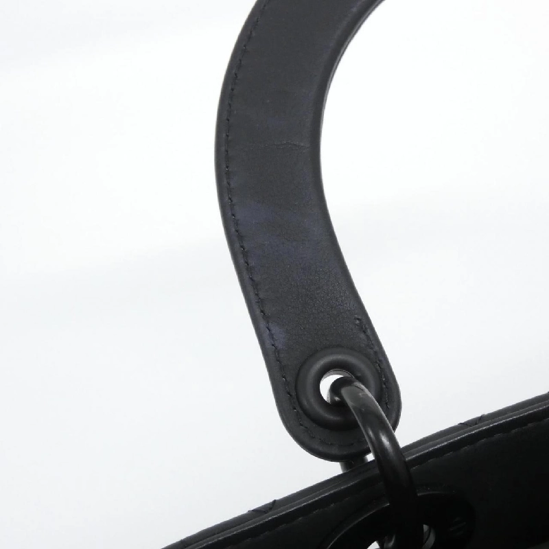 Túi Christian Dior Lady Dior Medium M0565SLOI - Hàng hiệu Authentic 765572