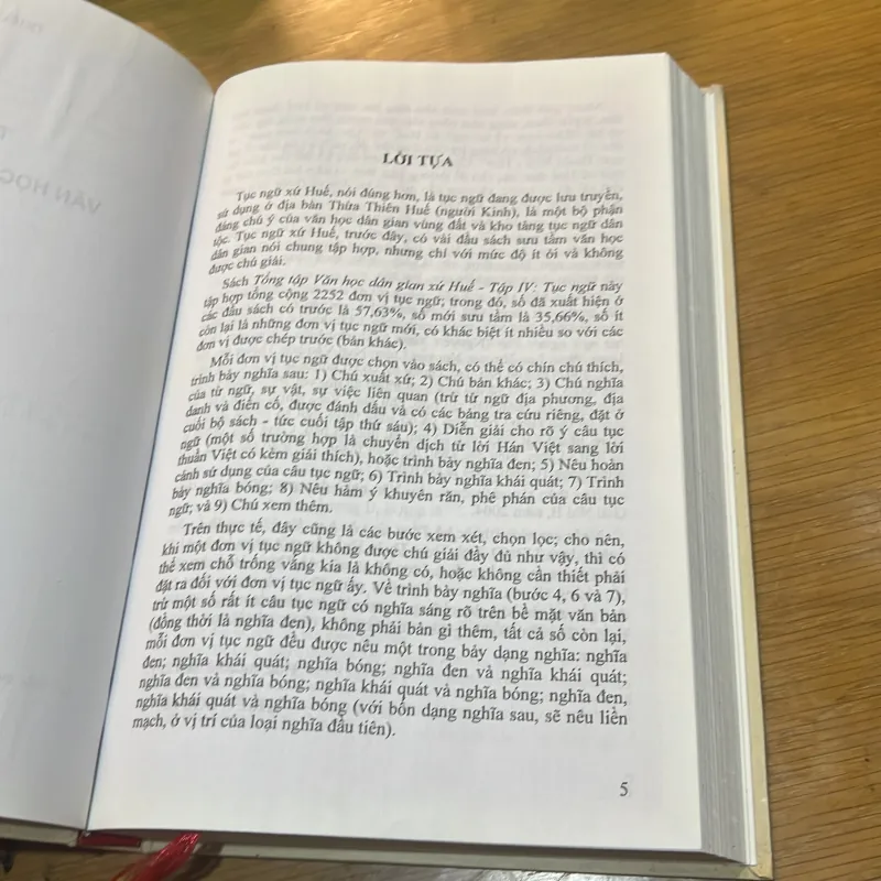 Tổng Tập Văn Học Dân Gian Xứ Huế - Tập IV Tục Ngữ 760246