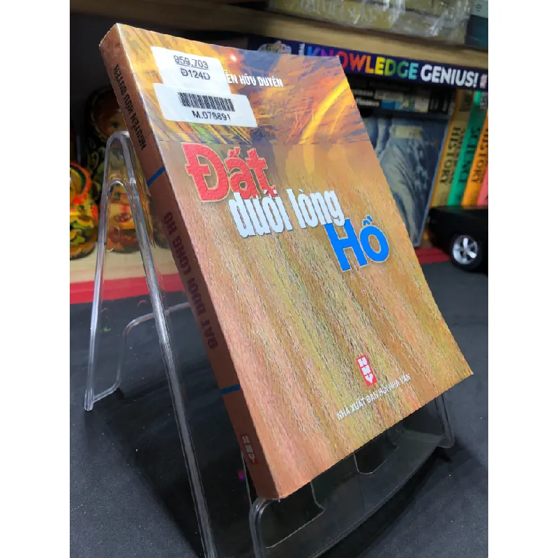 [Sách Cũ SCGR] Đất dưới lòng hồ 2007 mới 80% bẩn nhẹ Nguyễn Hữu Duyên HPB0906 SÁCH VĂN HỌC 683230