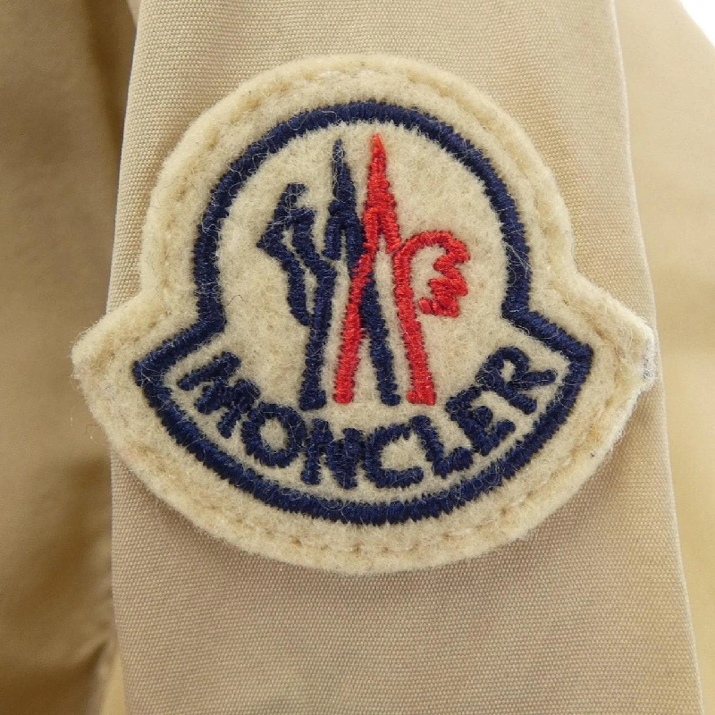 Áo khoác MONCLER 633322