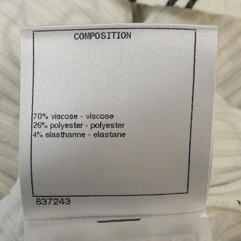 Áo thun CHANEL P61888V47215 19A 627303