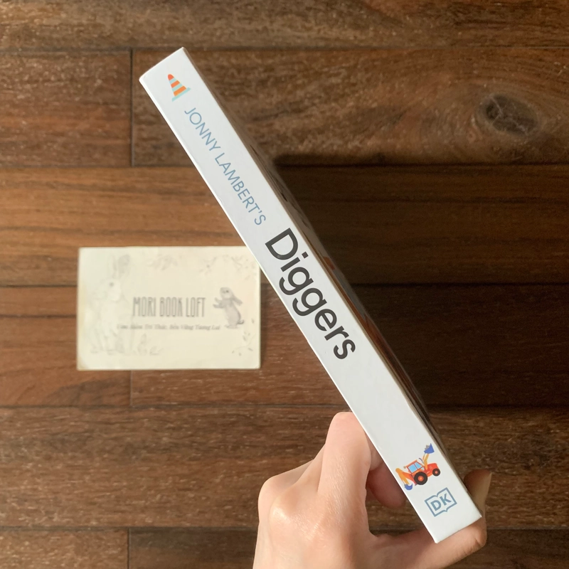 Sách ngoại văn Jonny Lambert’s Diggers, Used, lỗi trang, chi tiết ở mô tả 540735