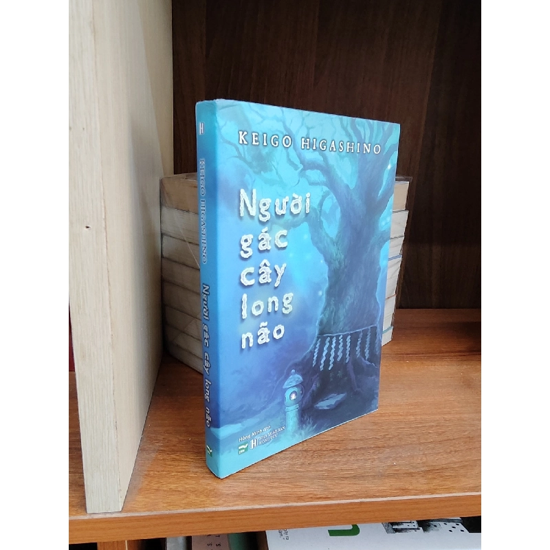 Người gác cây long não - Keigo Higashino 1011084