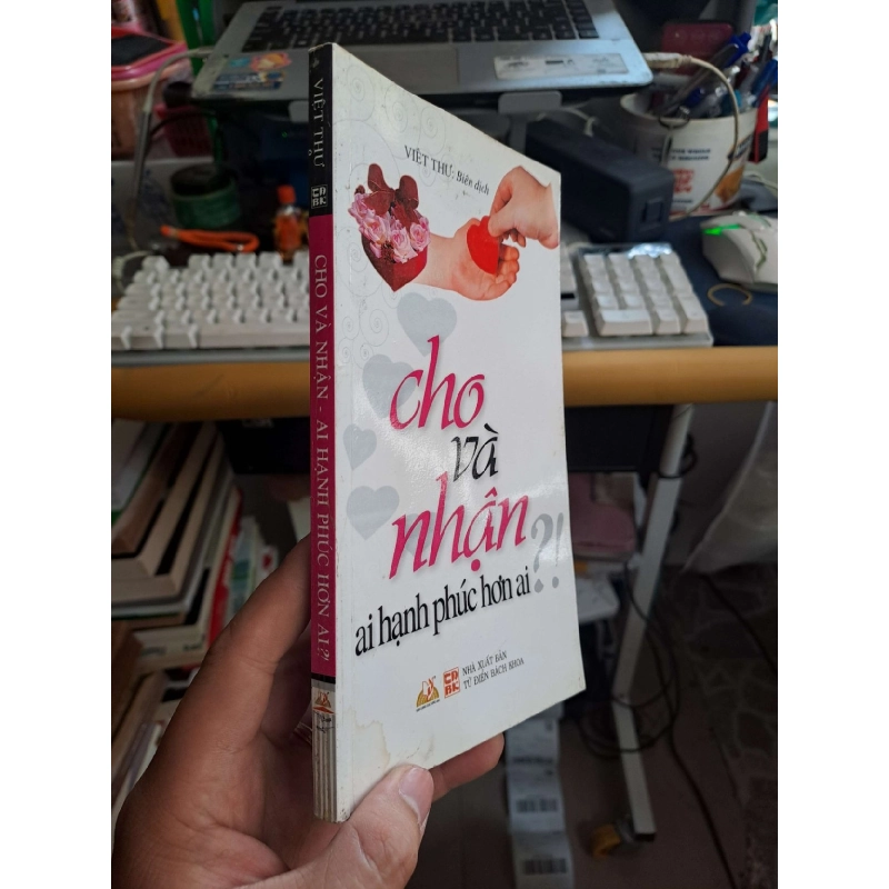 Cho và nhận ai hạnh phúc hơn ai? mới 80% ố ẫm 2014 KỸ NĂNG HCM2908 919513