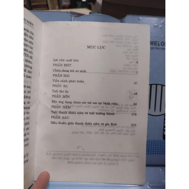 Sách: Trẻ em và gia đình những nghịch lý - Tác giả: Đặng Phương Kiệt (A3) 601529